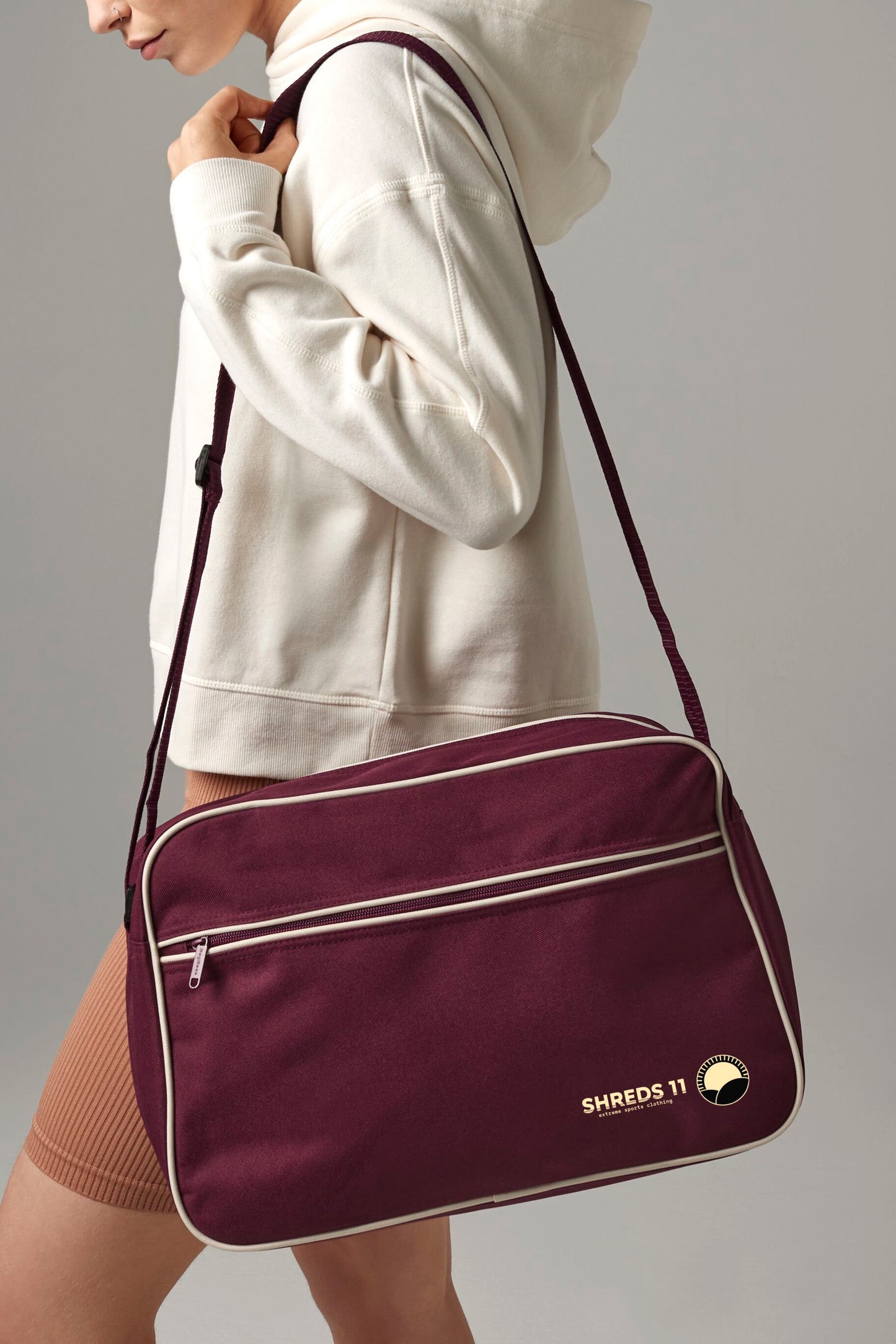 Casual: Shoulder Bag