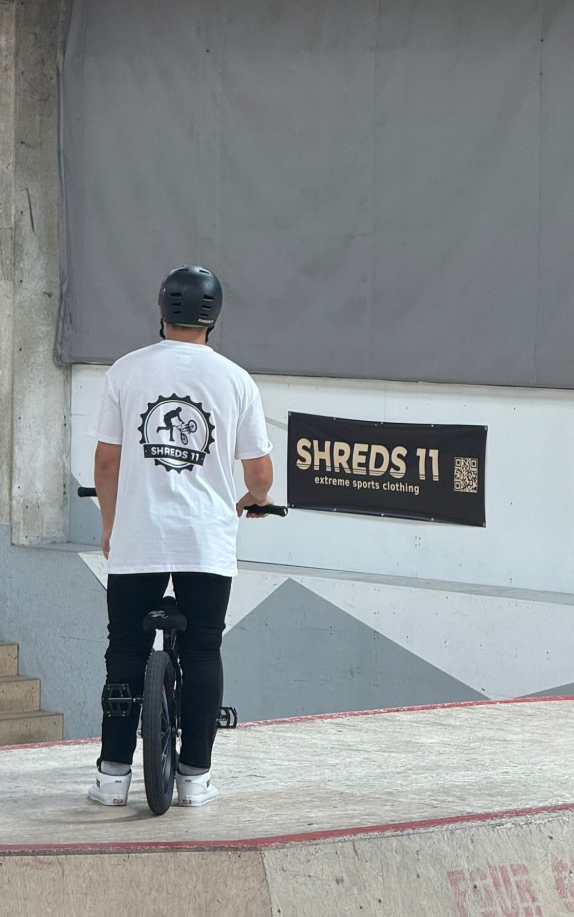 Casual: Oversized Sprocket Tee